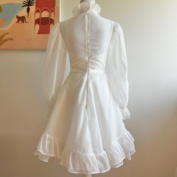 Sweet retro style sheer ruffle balloon sleeve short wedding dress - Picture 6 of 6